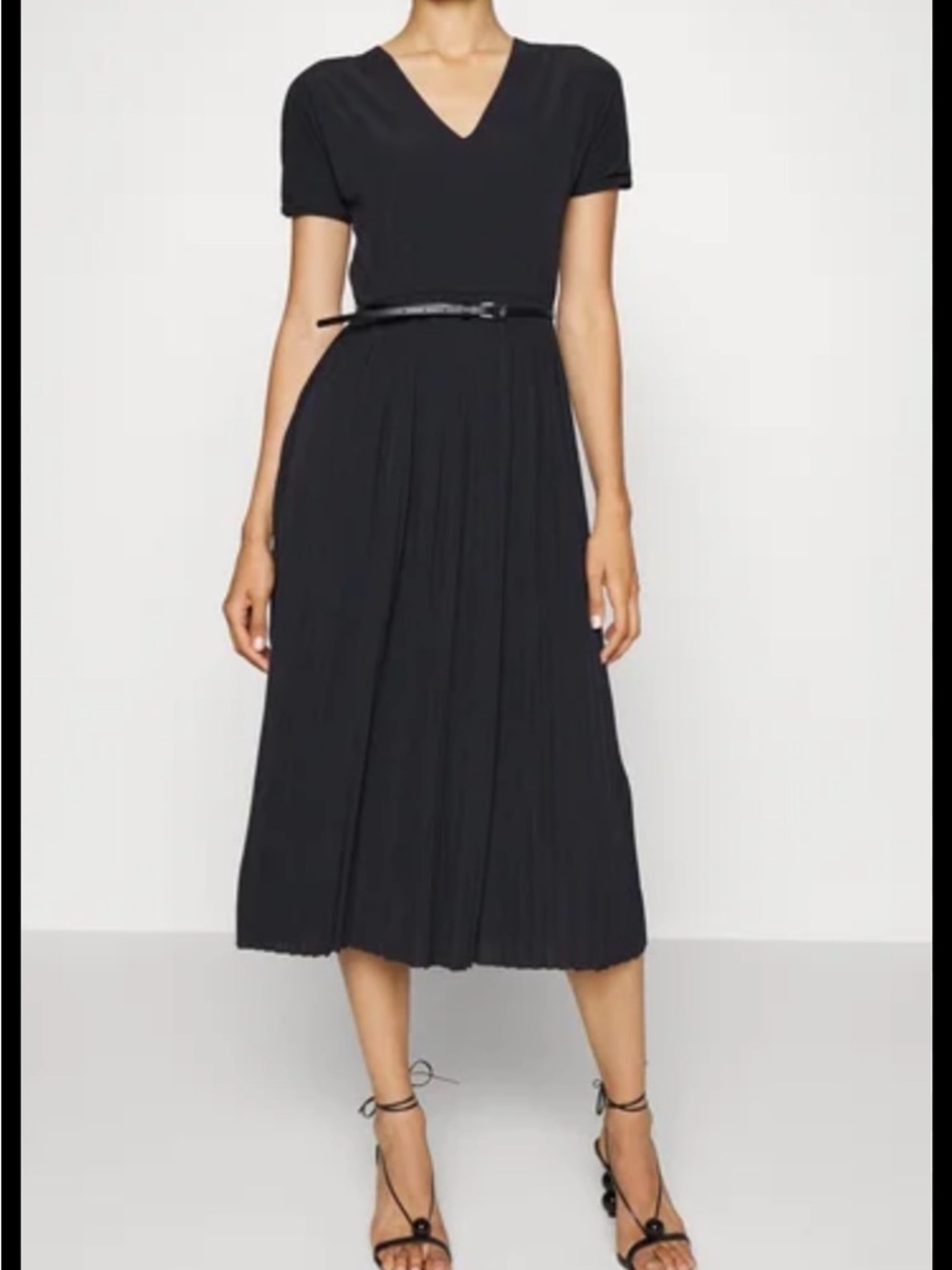 MaxMara Black V-Neck Pleated Midi Dress with Belt